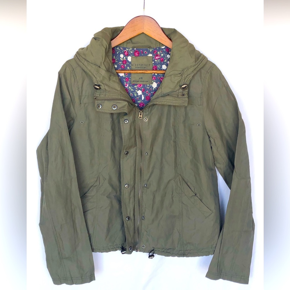 Aeropostale Lightweight Water Resistant Jacket Size Large